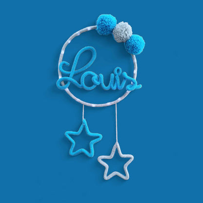 Tricotin Rond 3 Pompons 2 Étoiles : Une Décoration Magique