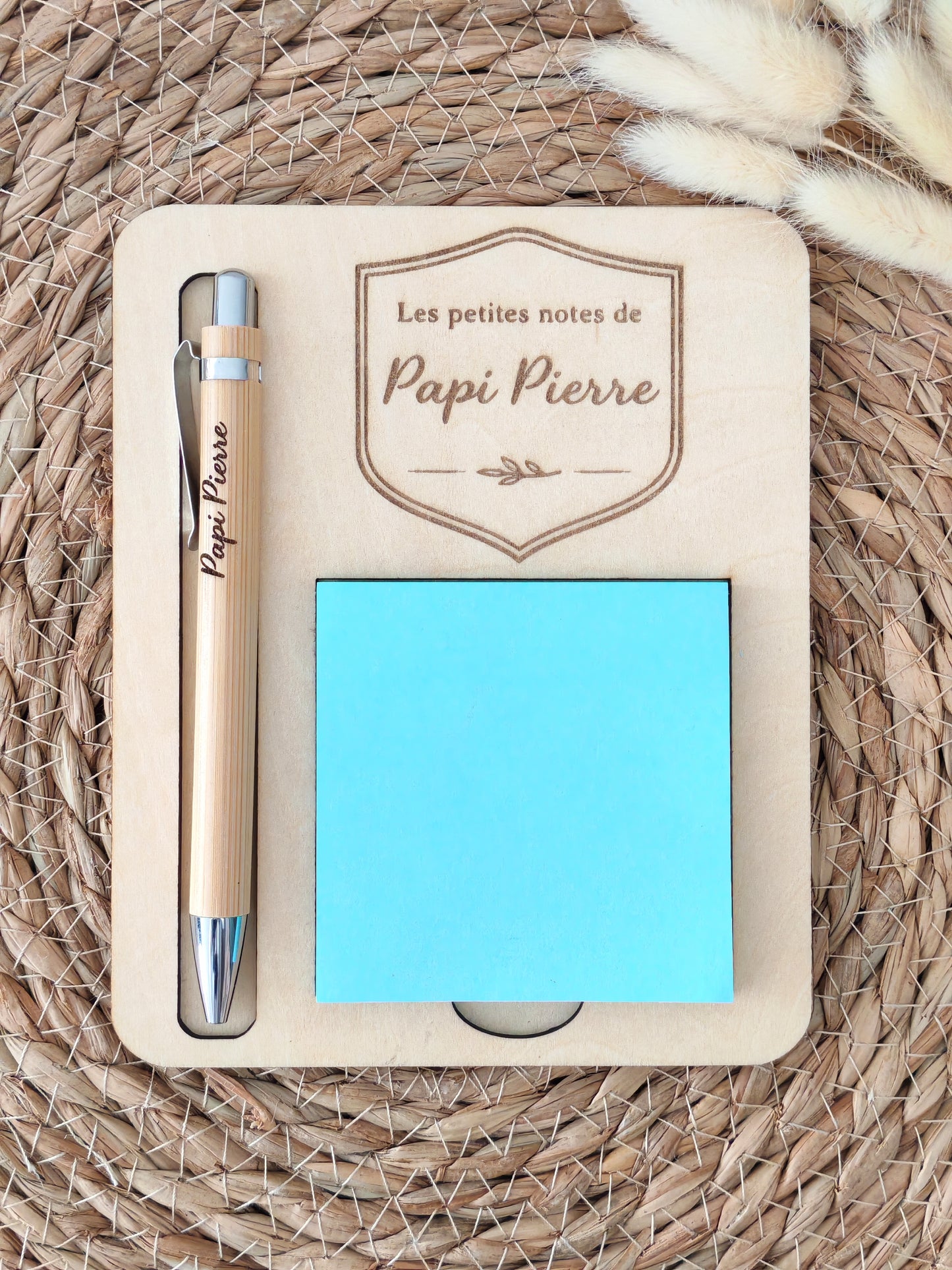 Bloc-notes en bois personnalisé – Mamie 🌼