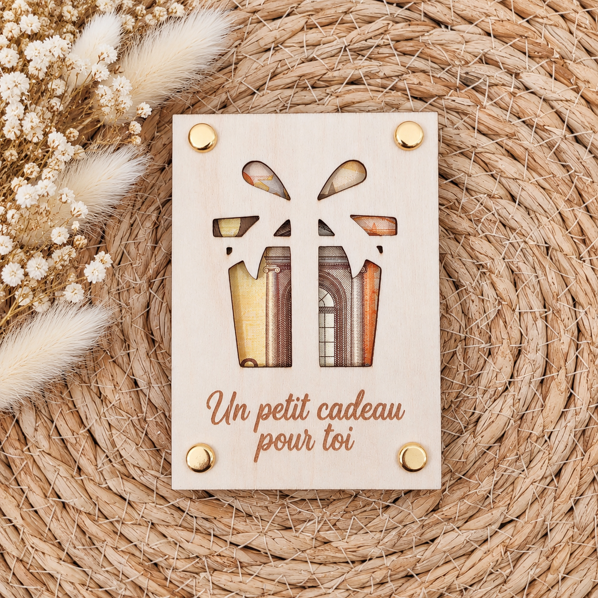 Petite carte cadeau en bois